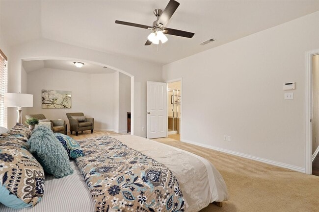 Building Photo - 115 Bird Creek Dr