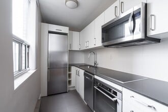 Building Photo - 188 Jameson Ave