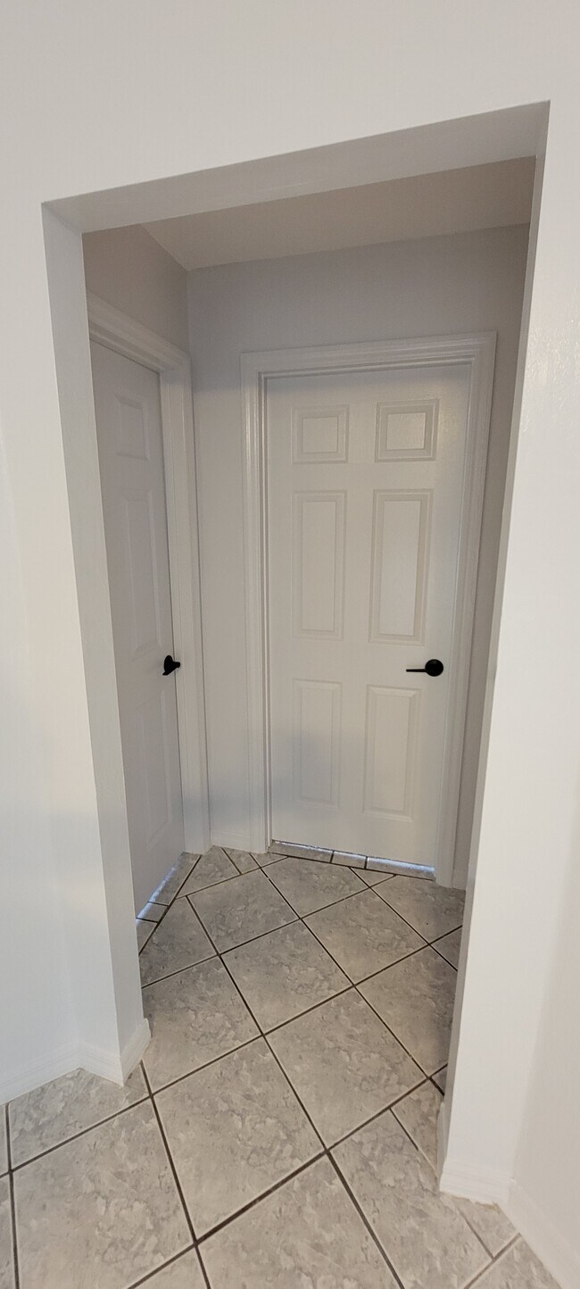 Hall to bedroom - 141 SE 45th St