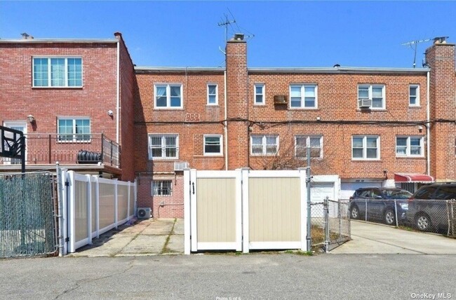 Building Photo - 153-08-153-77 77th Rd