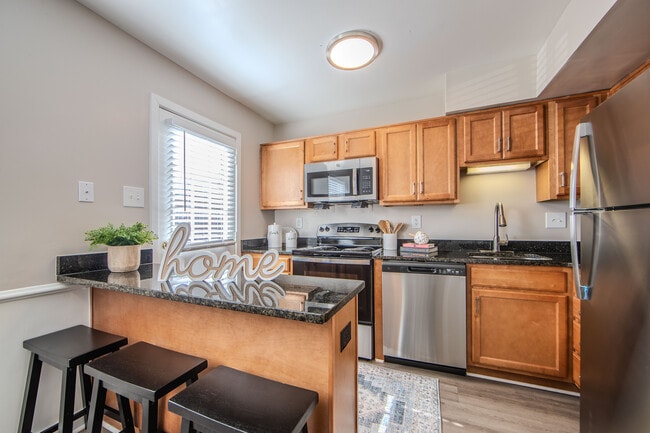 Building Photo - Belmont Hills Apartments