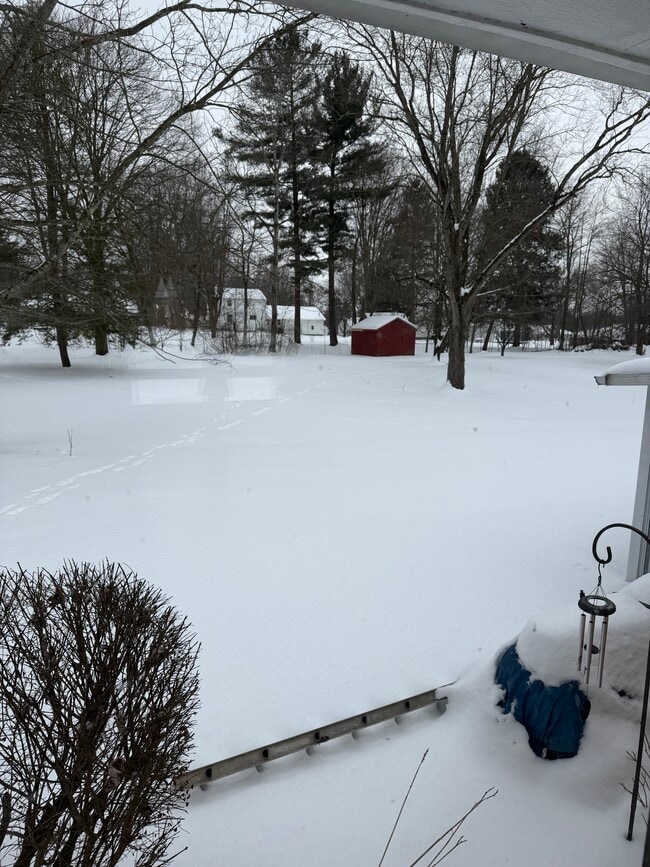 Building Photo - 26 E Oakwood Wy