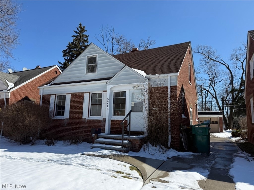 Photo - 713 South Blvd (Maple Heights, OH)