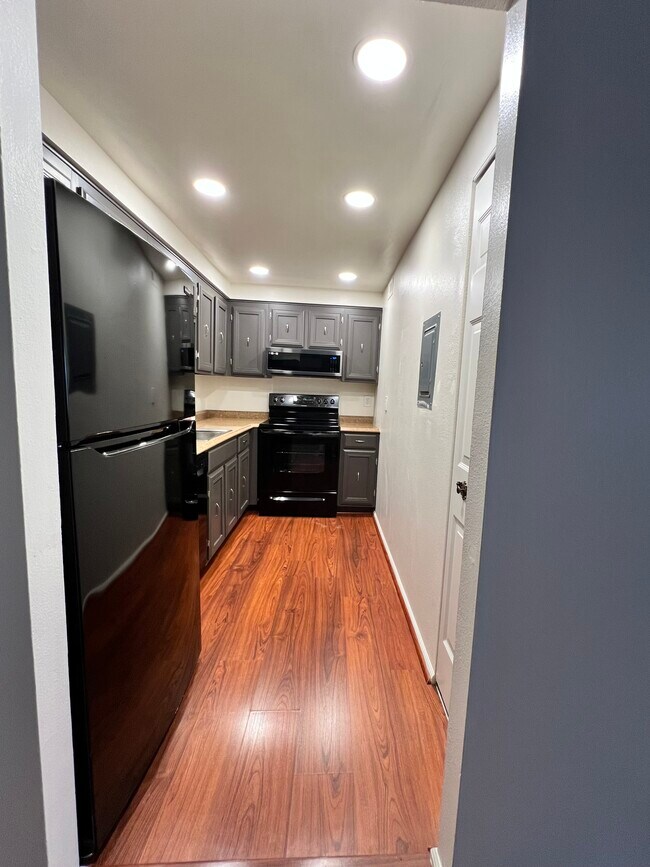 Cocina - 7661 Provincial Dr