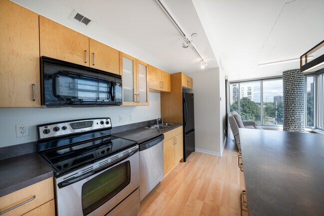 Building Photo - 8151 33rd Ave S