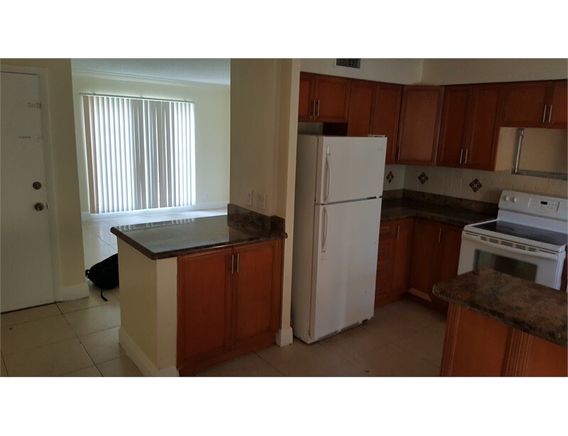 Foto del edificio - 4539 Treehouse Ln