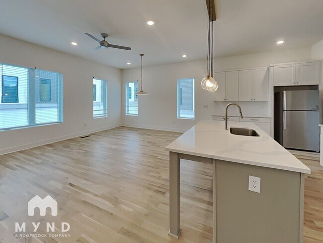 Foto del edificio - 1541 Millwood Pl