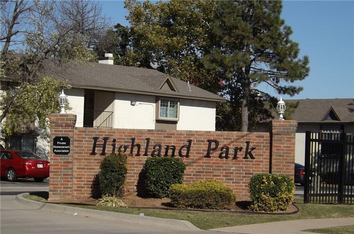 Primary Photo - 3 bed upstairs condo in Norman, community ...