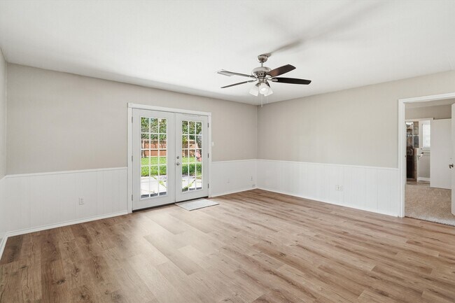Foto del edificio - 2119 Williamsburg Ct S