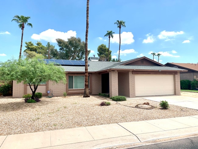 Photo - 15611 N 57th Ln House