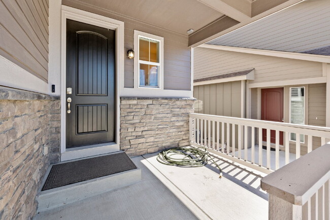Foto del edificio - Bright and Beautiful Home with Gourmet Kit...