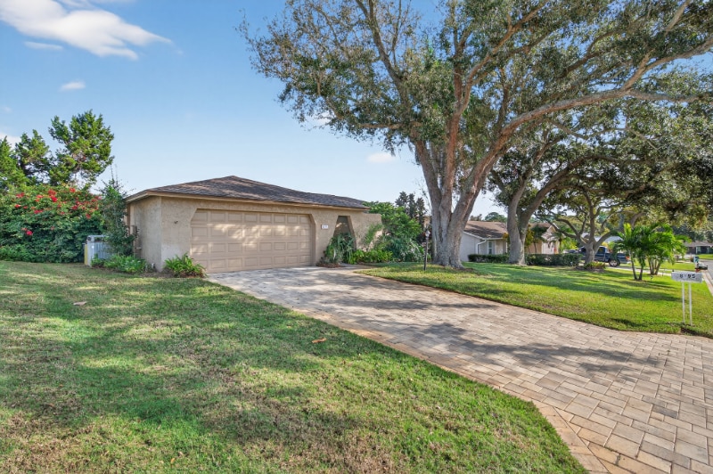 Photo - 8195 Coachlight Cir (Seminole, FL)