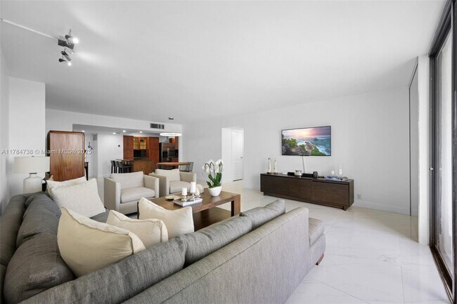 Foto del edificio - 500 Three Islands Blvd