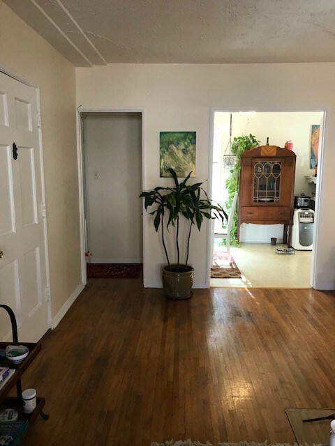 Foto del edificio - 346 N Curson Ave
