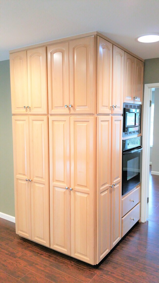 Foto del edificio - 29 Thorndale Pl