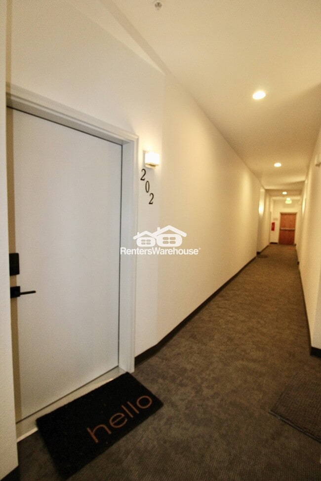 Building Photo - 1590 Ingalls St