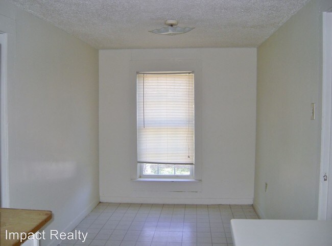 Building Photo - 758 Peach St