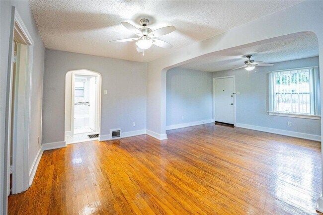 Foto del edificio - 5222 Fletcher St