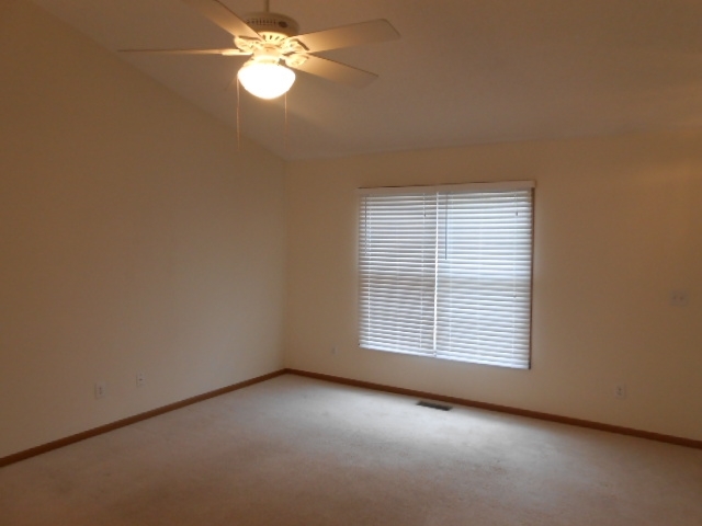 Building Photo - 2093 Brookbank Drive