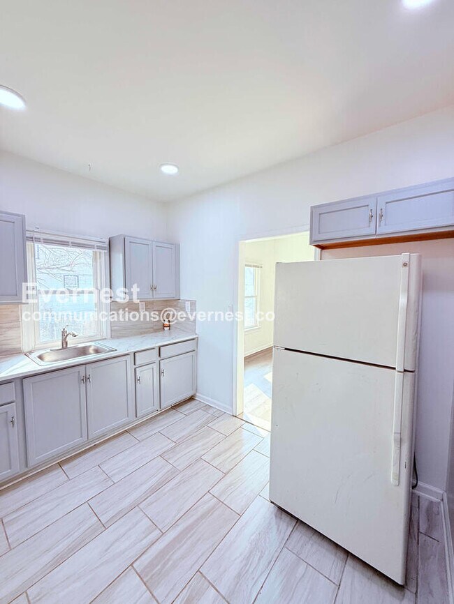 Foto del edificio - 2 Bed/1 Bath Home with Off-Street Parking / Vouchers Accepted / Available Now!