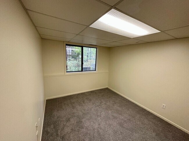 Building Photo - 9325 S Westnedge - Portage Duplex