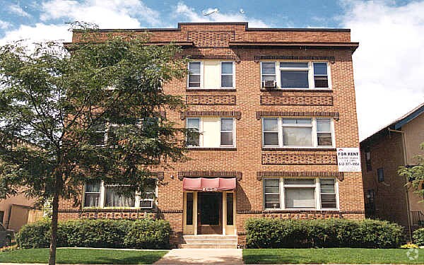 Primary Photo - 2530 Dupont Ave S