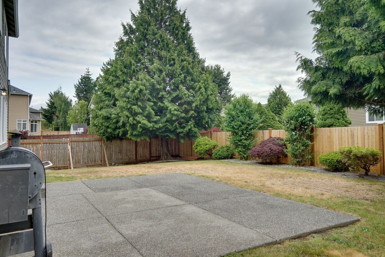New price! Beautifully renovated 2 story - New price!  Beautifully renovated 2 story