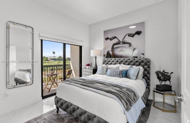 Foto del edificio - 2336 E 4th Ave