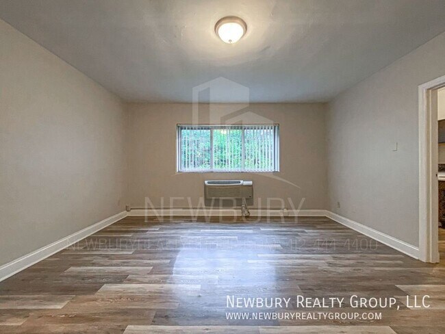 Building Photo - 319 San Juan Dr