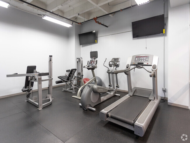 Fitness Center - Metropolitan Lofts