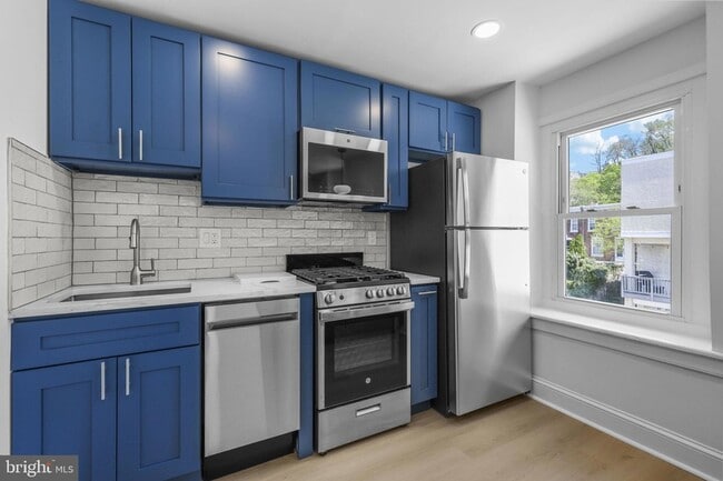 Foto del edificio - 3871 Terrace St