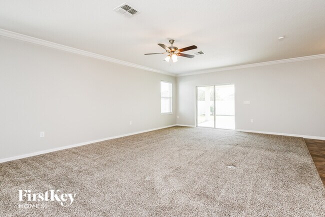 Building Photo - 229 Sutherland Drive