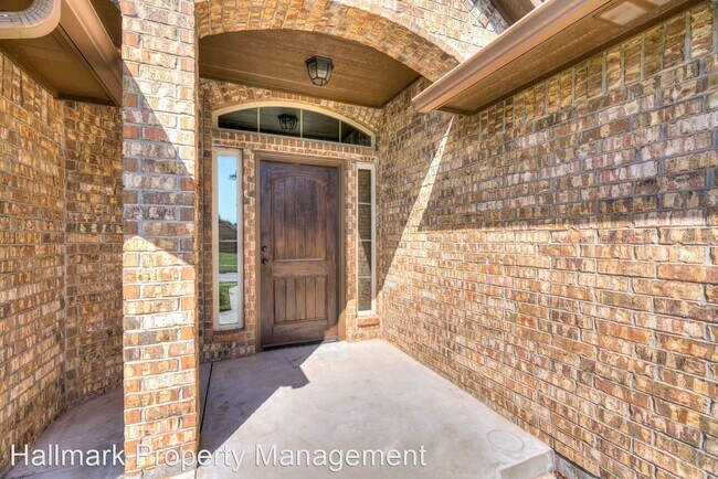 Building Photo - 4 br, 2 bath House - 1713 Pinewood Drive