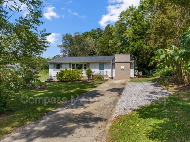 Photo - 321 Sarvis Dr House