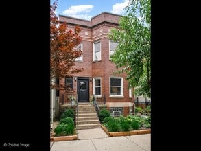 Building Photo - 1633 W Olive Ave