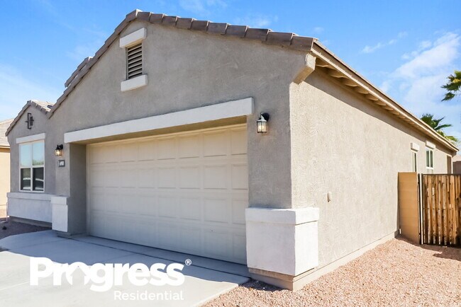 Building Photo - 6981 S Blue Hills Dr