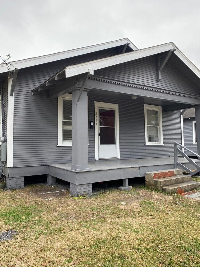 Foto del edificio - 2781 Sabine Pass Ave