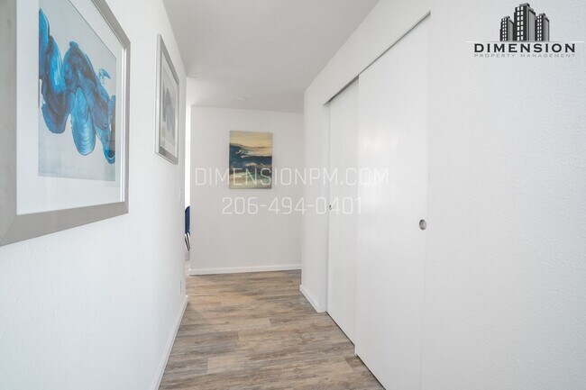 Foto del edificio - 17424-17426 29th Ave E