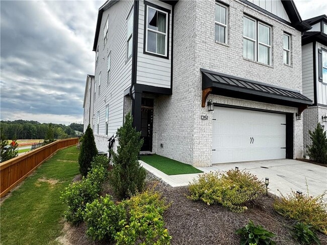 Foto del edificio - 1251 Wintergreen Wy
