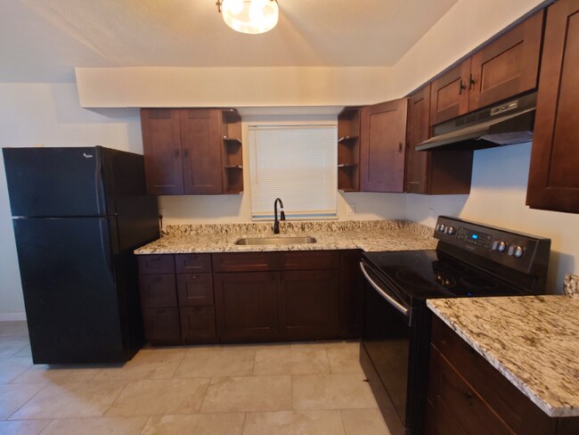 Foto del edificio - 9402 N 15th St
