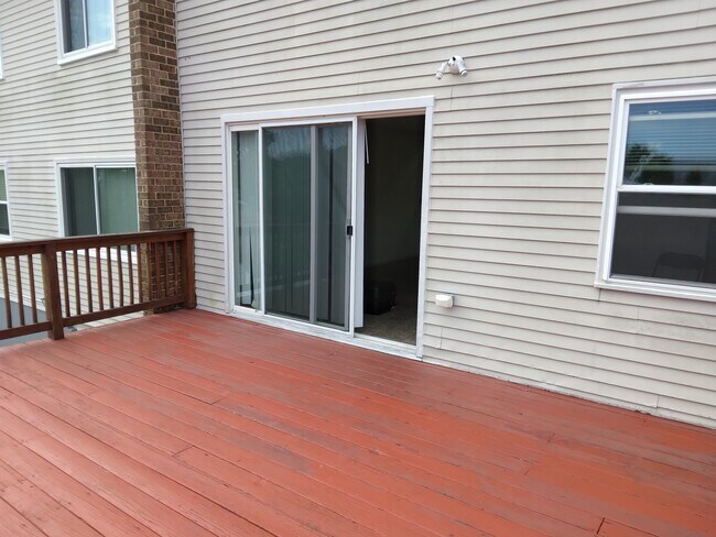 Foto del edificio - 616 Allison St NE