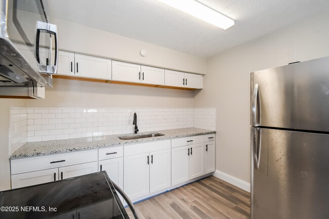 Foto del edificio - 9412 Norfolk Blvd