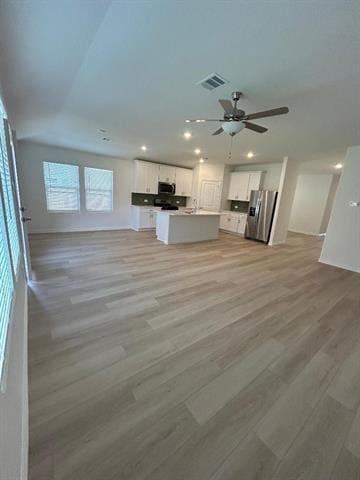 Building Photo - 520 Midnight Oak Dr