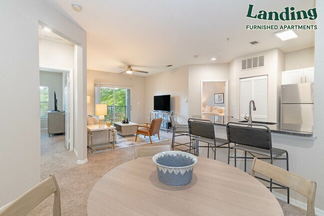 Foto del edificio - 11701 Palm Lake Dr