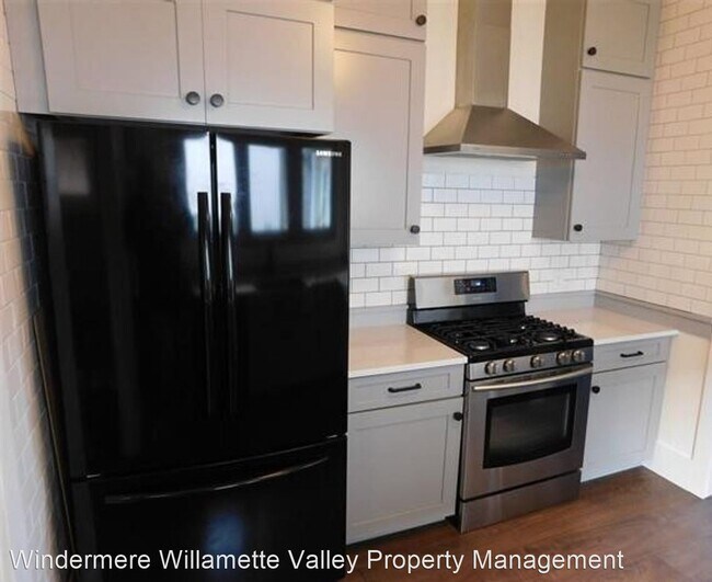 Foto del edificio - 1 br, 1 bath House - 117 NW 11th St.