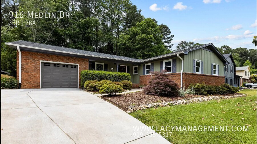 Primary Photo - 916 Medlin Dr