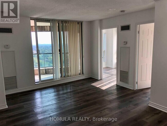 Building Photo - 7 Lorraine Dr