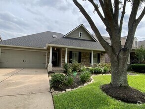 Building Photo - 7807 Highland Glen Dr