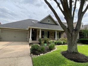 Building Photo - 7807 Highland Glen Dr