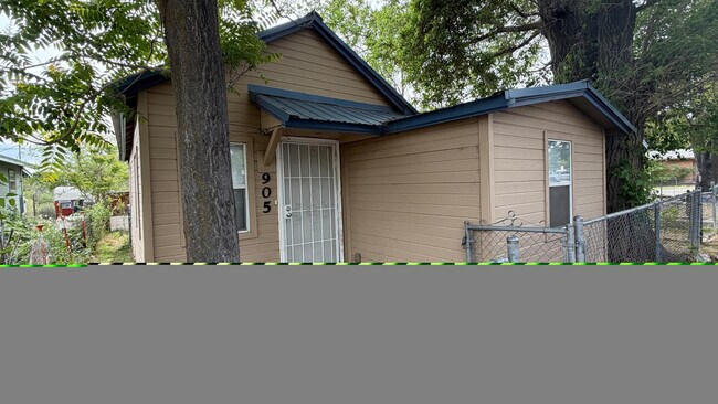 Building Photo - 929 N 2nd St